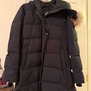 Canada Goose Women's Navy Blue Puffer Coat